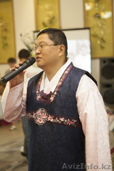 Корейский тамада-певец в Актобе