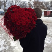 Сердце из 101 красной розы 60 см